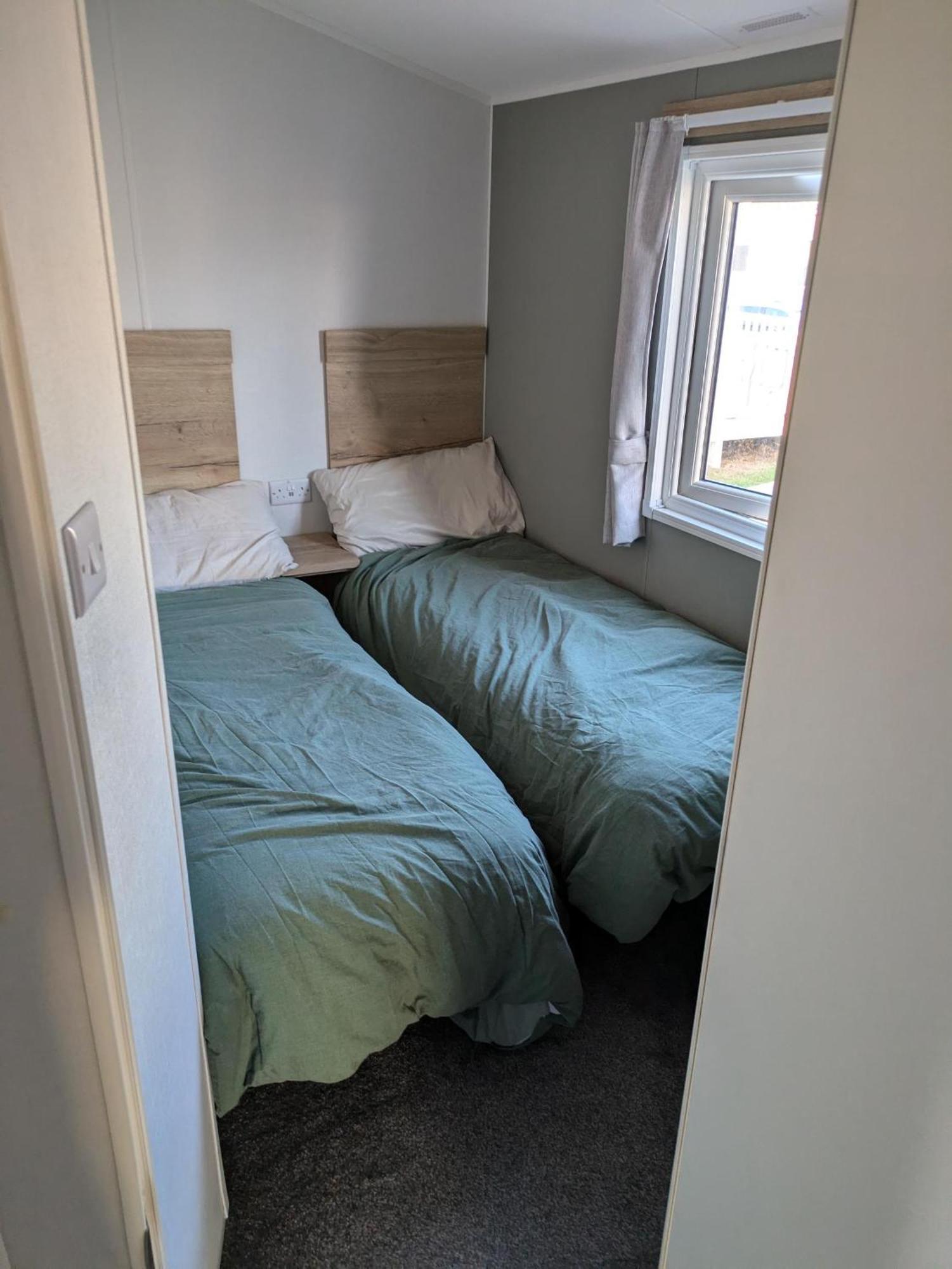 An Oasis Of Serenity In Camber Sands - Brand New 8 Berth Caravan Hotell Exteriör bild
